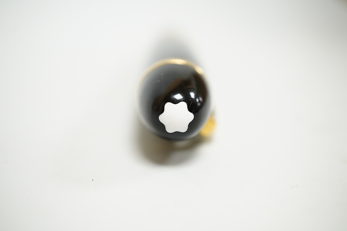 A Montblanc 149 fountain pen